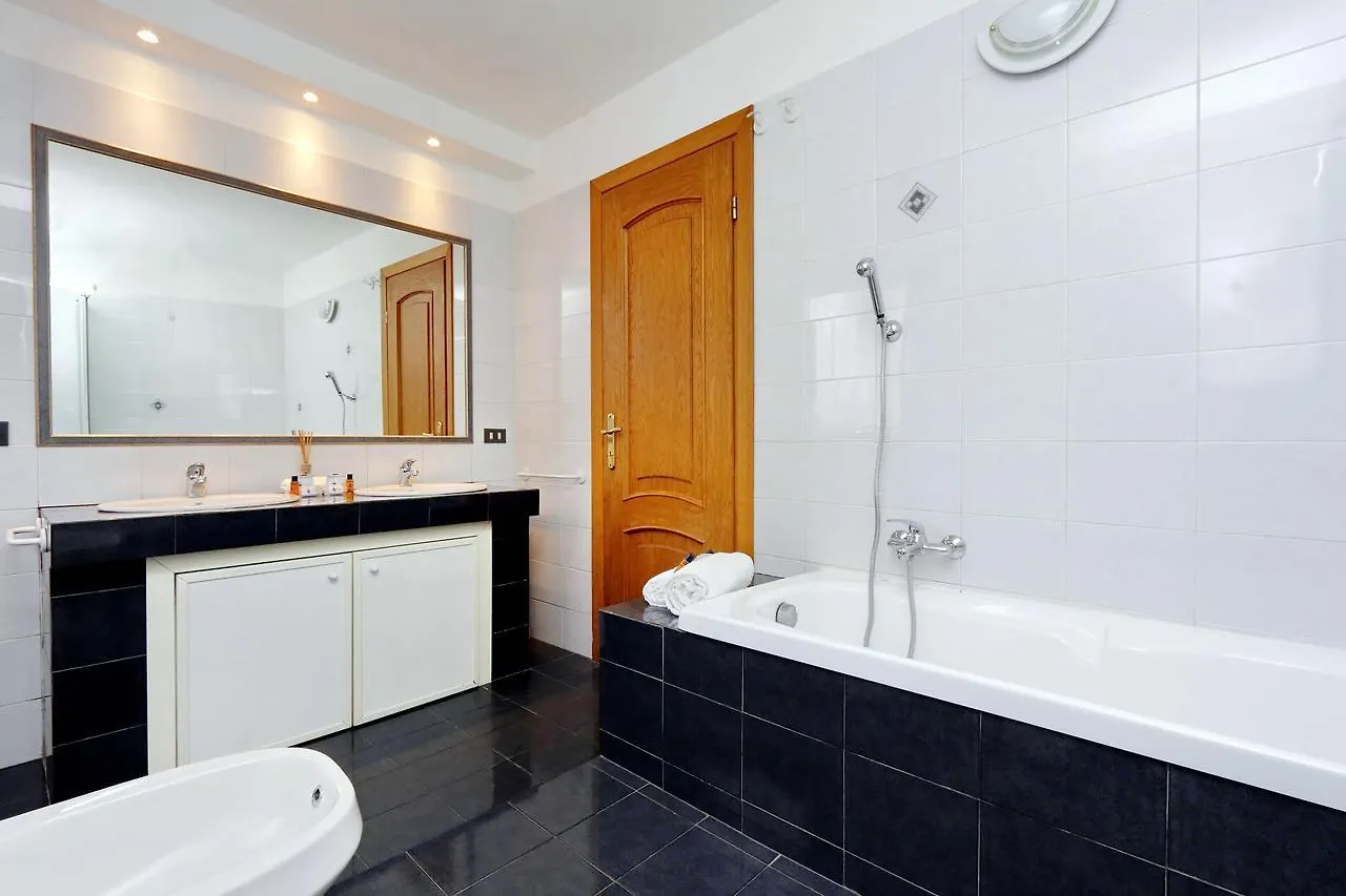 Bella Trastevere Apartment Rome 0*,  Italy