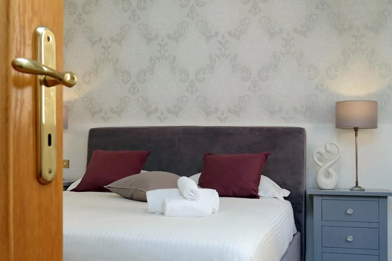 Bella Trastevere Apartment Rome Italy